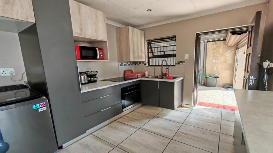 3 Bedroom Property for Sale in Heidedal Free State